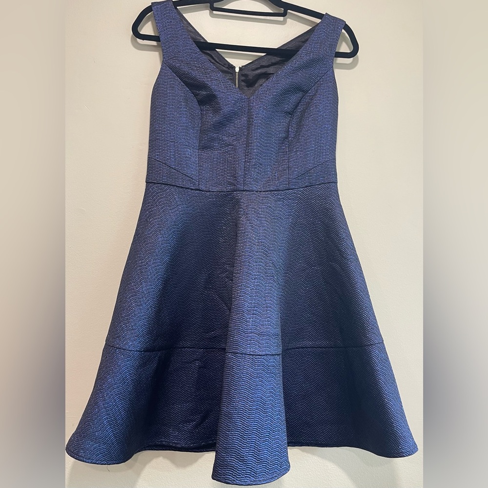 New Express Navy Blue Metallic‎ Jacquard Fit & Flare Zip Back Dress Sz 8 - Picture 4 of 5